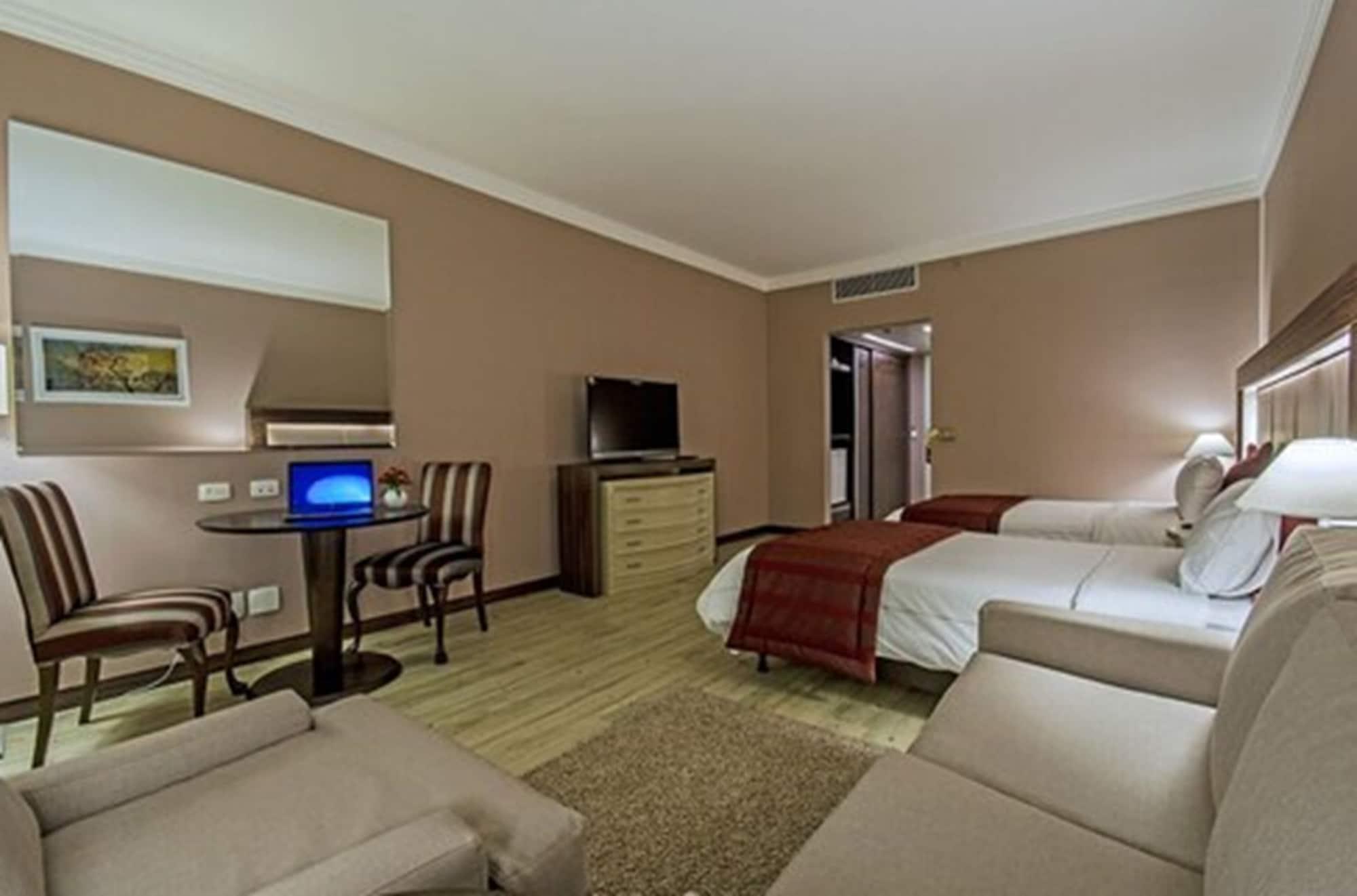 Hotel Transamerica São Paulo Exteriör bild A room at the hotel