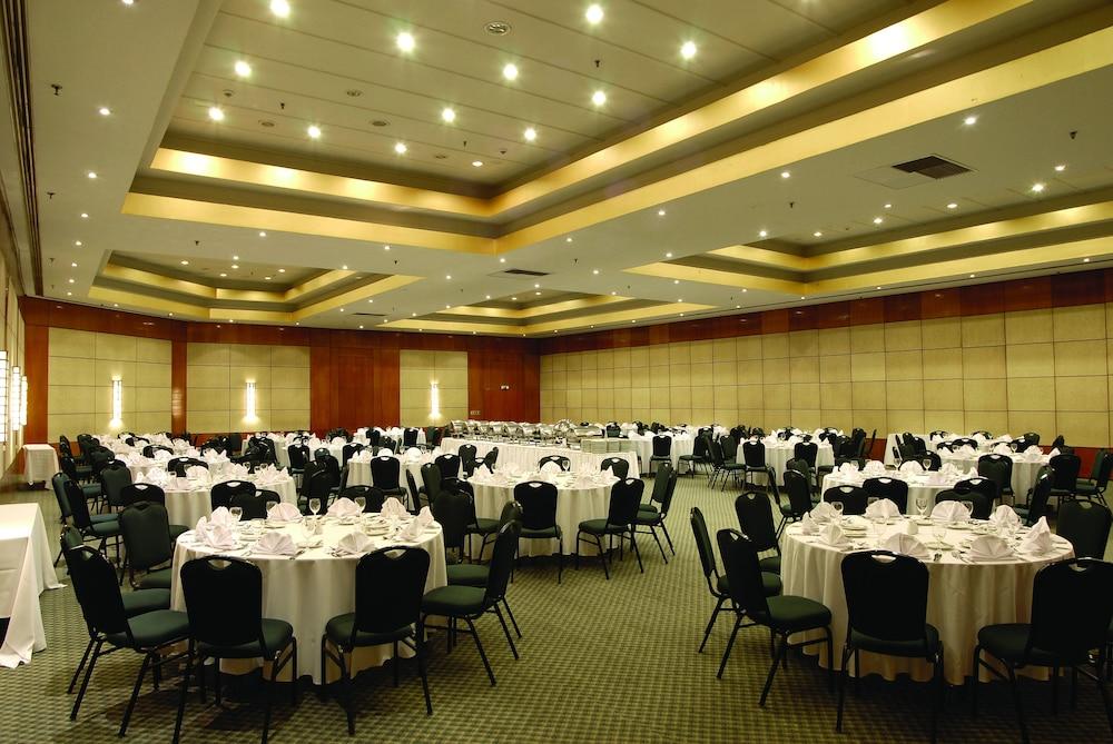 Hotel Transamerica São Paulo Exteriör bild The ballroom of the hotel