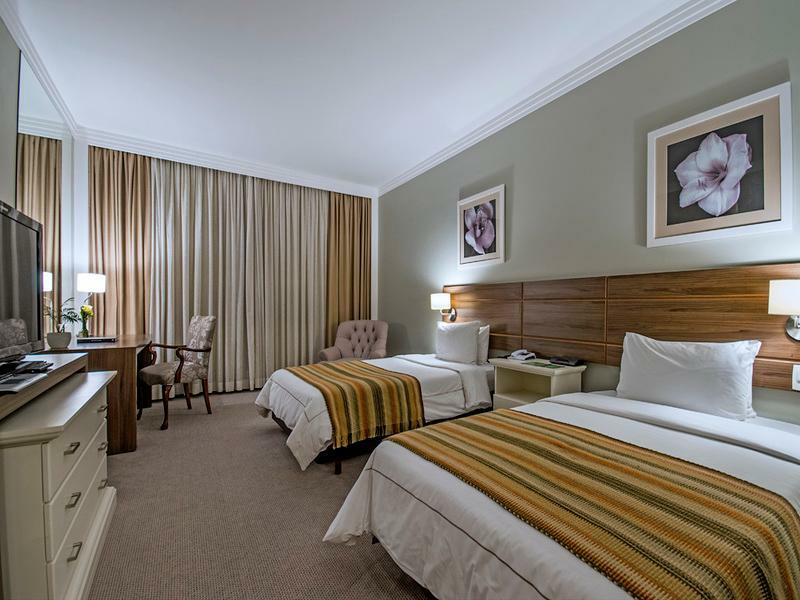 Hotel Transamerica São Paulo Exteriör bild A room at the hotel